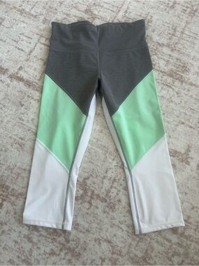 Women’s Colorblock Active Capri Leggings - Gray, Mint & White